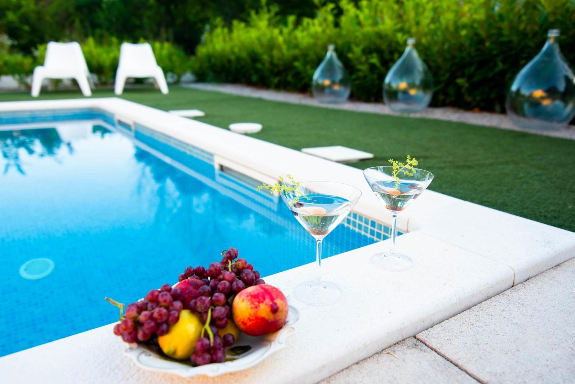 Villa Kuca Za Odmor Sika à Sinj Extérieur photo