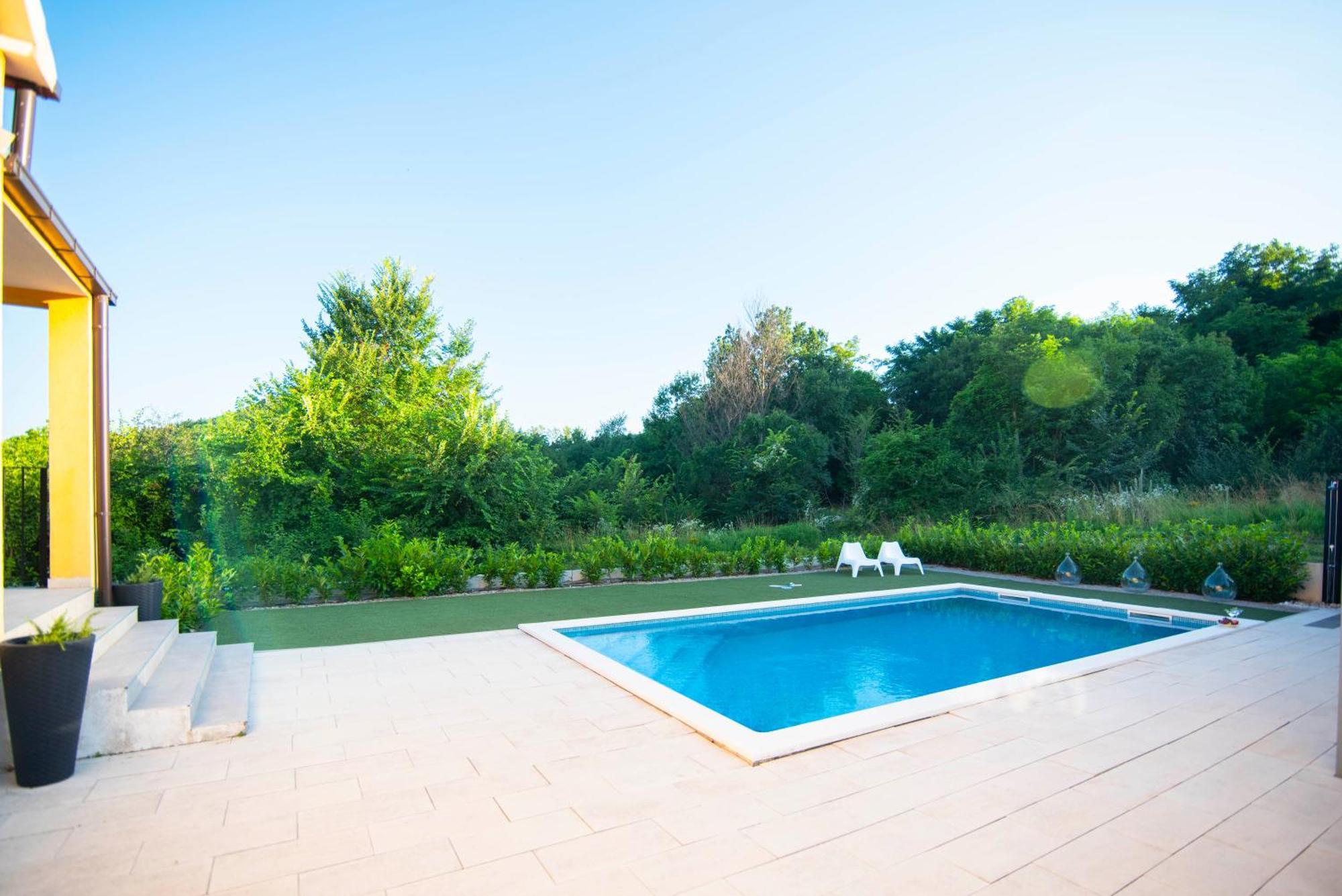 Villa Kuca Za Odmor Sika à Sinj Extérieur photo